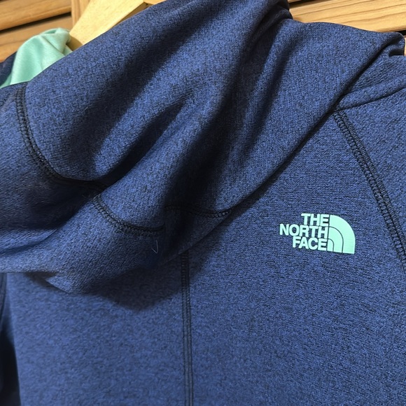 Long Sporty Sweater - Picture 6 of 6